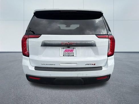 Used 2023 GMC Yukon AT4 w/ Technology Package AWD/4WD image 10