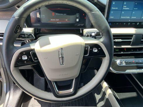 New 2026 Lincoln Corsair Reserve FWD image 12