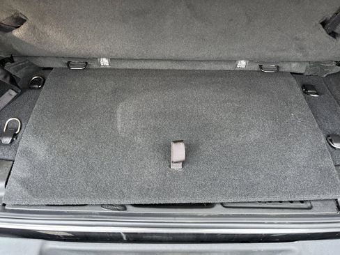 Used 2022 Jeep Wrangler Sport S image 11