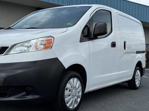 Used 2019 Nissan NV200 S image 40