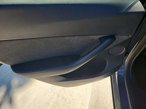 Used 2023 Tesla Model Y Long Range image 11