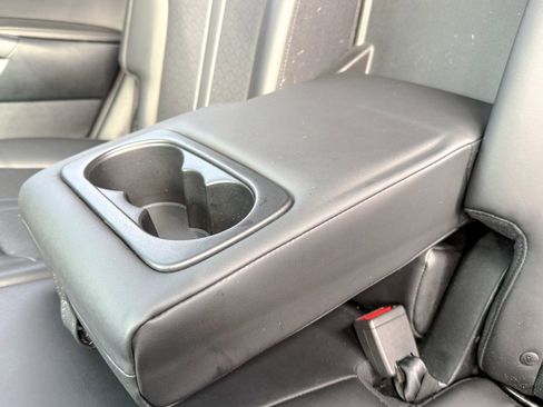 Used 2023 Kia Sorento S w/ Panoramic Sunroof Package image 38