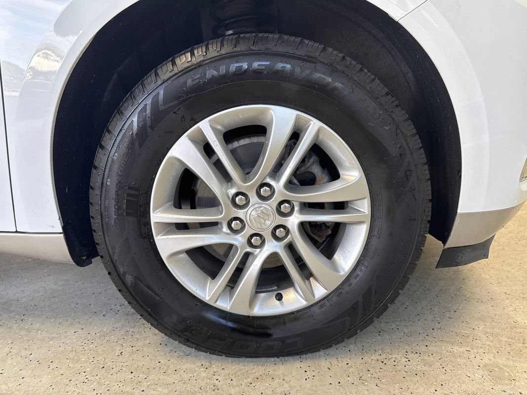 Used 2021 Buick Enclave Essence AWD/4WD image 14