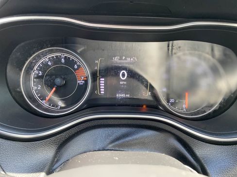 Used 2019 Jeep Cherokee Latitude Plus FWD image 20
