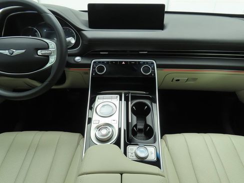 Used 2021 Genesis GV80 2.5T image 13