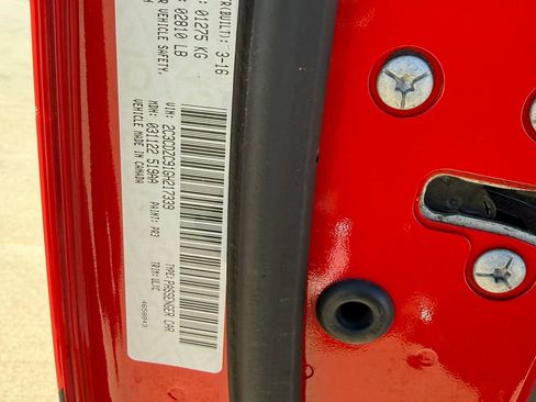 Used 2016 Dodge Challenger SRT Hellcat image 7