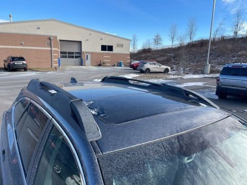 Used 2021 Subaru Outback Limited image 8