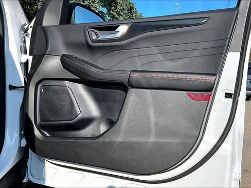 Certified 2023 Ford Escape ST-Line w/ Tech Pack #1 image 23