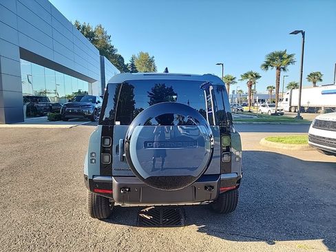 New 2026 Land Rover Defender 110 X-Dynamic SE AWD/4WD image 6