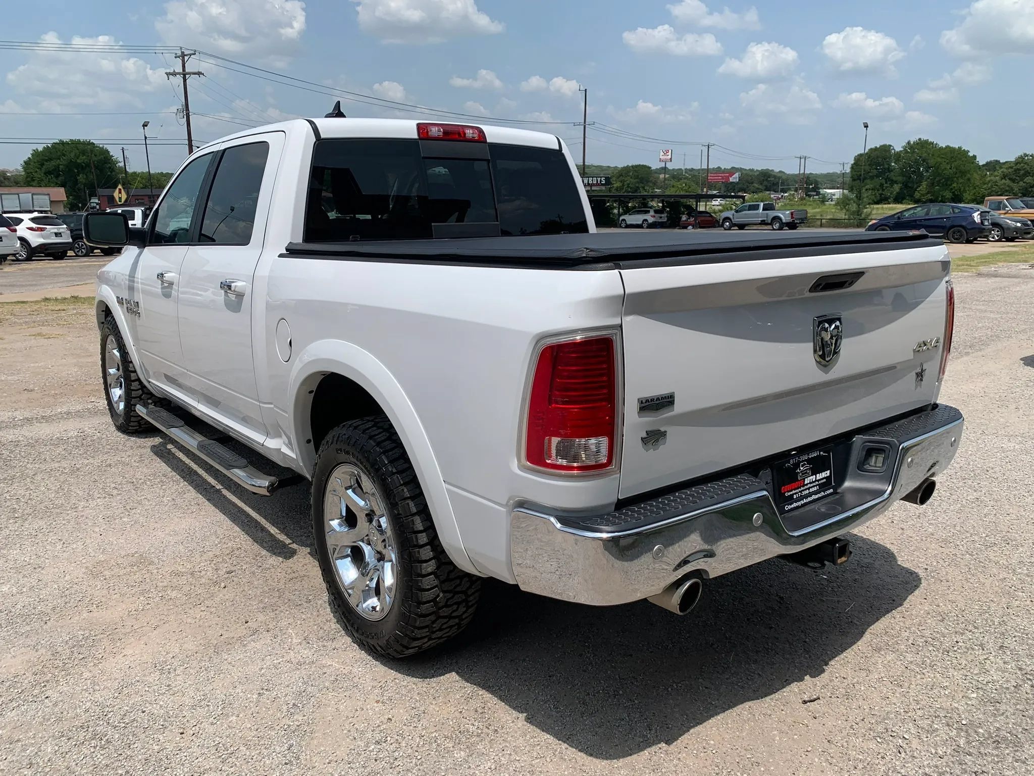 Used 2018 RAM 1500 Laramie w/ Convenience Group AWD/4WD image 6