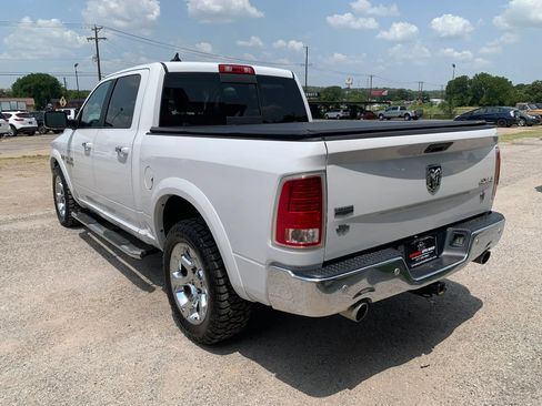 Used 2018 RAM 1500 Laramie w/ Convenience Group AWD/4WD image 6