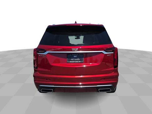 Used 2023 Cadillac XT6 Premium Luxury w/ LPO, Premium Carpet Package FWD image 7