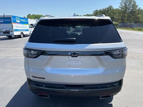 Used 2021 Chevrolet Traverse Premier w/ Redline Edition FWD image 4