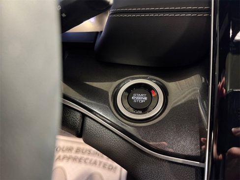 Used 2023 Jeep Grand Cherokee Altitude image 29