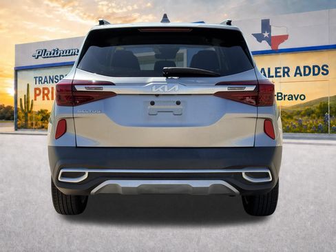 Used 2022 Kia Seltos S FWD image 6