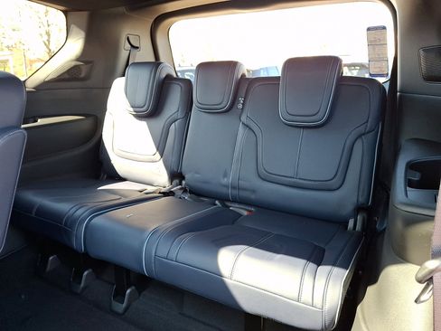 New 2026 INFINITI QX80 4WD image 6