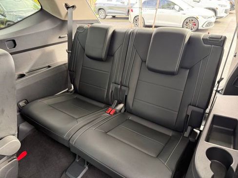 Used 2022 Volkswagen Atlas SE image 28