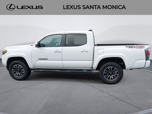 Used 2023 Toyota Tacoma TRD Sport image 8