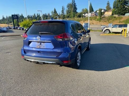 Used 2018 Nissan Rogue S AWD/4WD image 3
