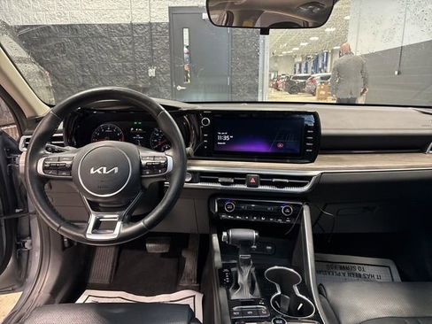 Used 2024 Kia K5 EX w/ EX Premium Package image 24