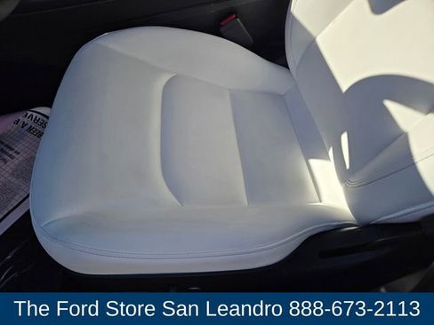 Used 2023 Tesla Model 3 Standard Range image 17