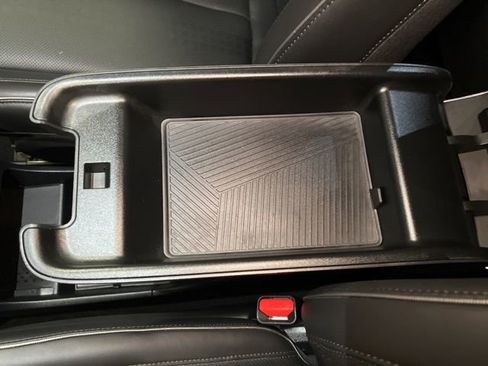 Used 2024 Hyundai Ioniq 5 Limited image 30