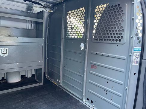Used 2014 Chevrolet Express 1500 RWD image 26