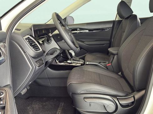 New 2026 Kia Seltos S FWD image 22