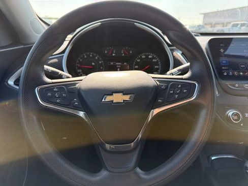 Used 2025 Chevrolet Malibu LT FWD image 15