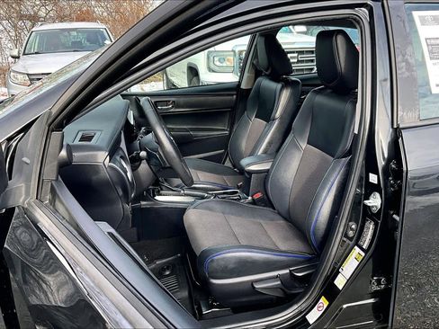 Used 2018 Toyota Corolla SE image 8