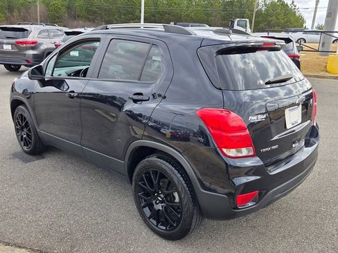 Used 2022 Chevrolet Trax LT w/ Sport Edition image 10