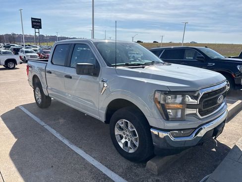 Used 2023 Ford F150 XLT image 3