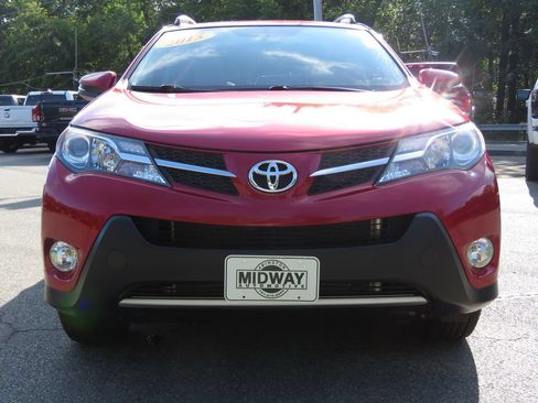 Used 2015 Toyota RAV4 XLE AWD/4WD image 2