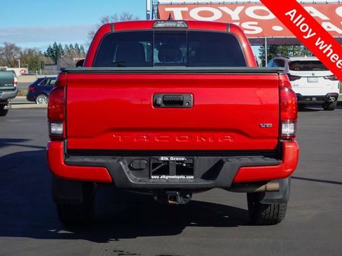 Certified 2018 Toyota Tacoma TRD Sport image 12