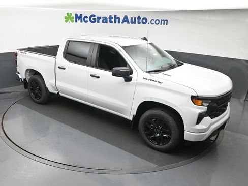 New 2026 Chevrolet Silverado 1500 Custom w/ LPO, Dark Essentials Package AWD/4WD image 3