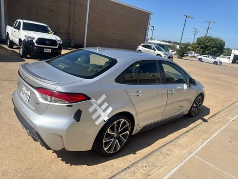 Used 2020 Toyota Corolla SE FWD image 4