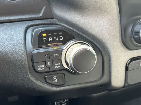 Used 2019 RAM 1500 Tradesman AWD/4WD image 14