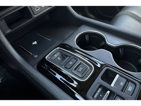 Used 2024 Honda Pilot Touring image 35