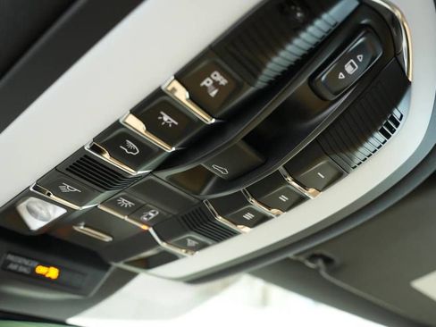 New 2026 Porsche Macan S AWD/4WD image 39