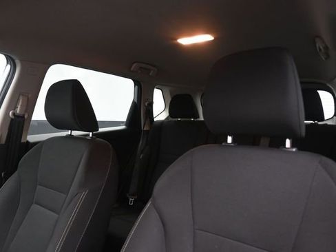 Used 2024 Nissan Rogue S AWD/4WD image 28