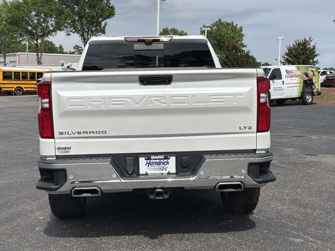 Used 2023 Chevrolet Silverado 1500 LTZ w/ LTZ Premium Package AWD/4WD image 11