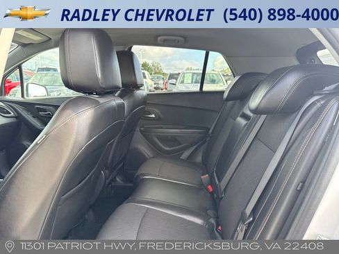 Used 2019 Chevrolet Trax LT w/ LT Convenience Package image 20