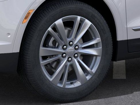 New 2026 Cadillac XT5 Premium Luxury w/ Driver Assist Package FWD image 9