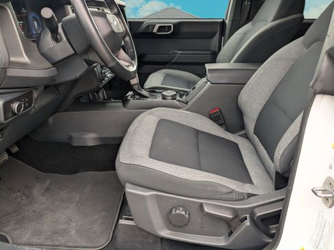 Used 2025 Ford Bronco Big Bend image 5