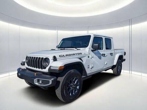 New 2026 Jeep Gladiator Sport AWD/4WD image 8