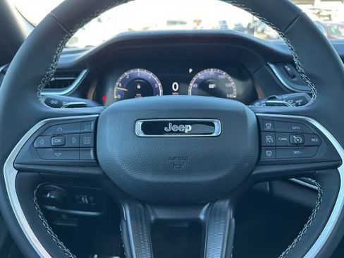New 2025 Jeep Grand Cherokee Laredo X image 22
