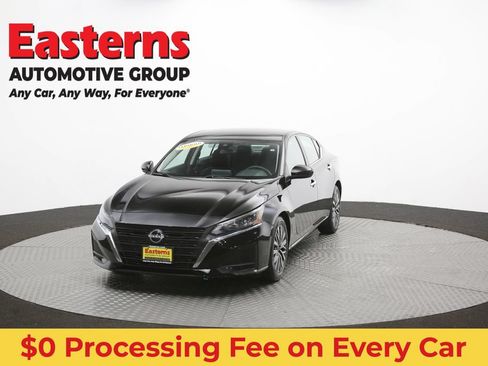 Used 2023 Nissan Altima 2.5 SV FWD image 56