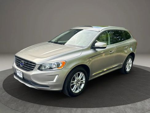Used 2016 Volvo XC60 T5 Premier w/ Proximity Package FWD image 12