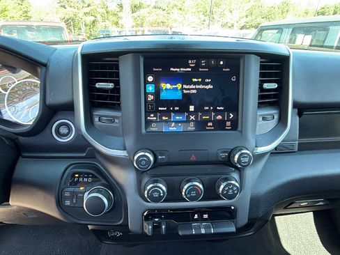 Used 2024 RAM 2500 Big Horn w/ Bed Utility Group image 32