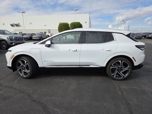 New 2026 Chevrolet Equinox EV LT w/ Convenience Package II image 18